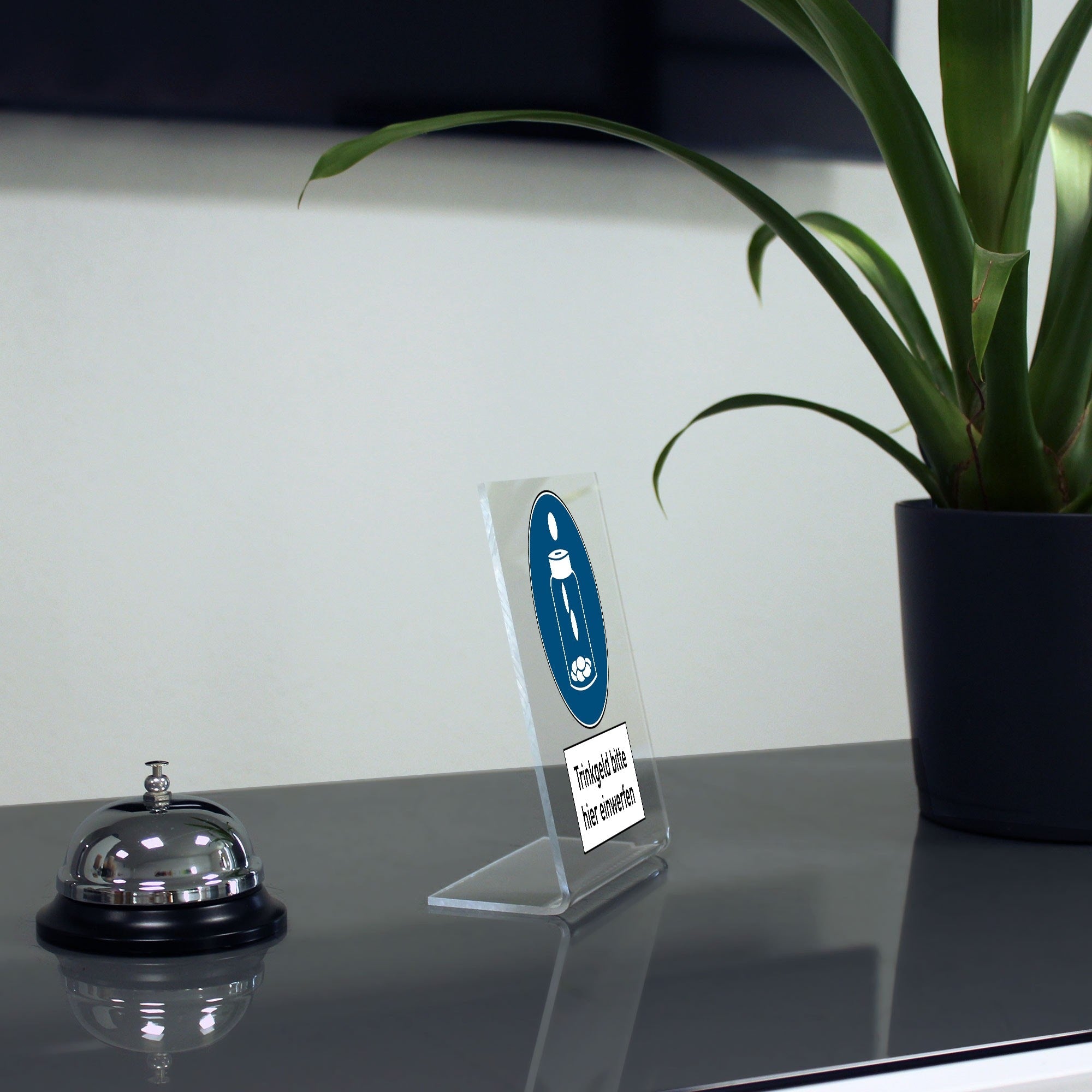 Acrylaufsteller "Trinkgeld bitte hier einwerfen" (ca.100x150 mm)