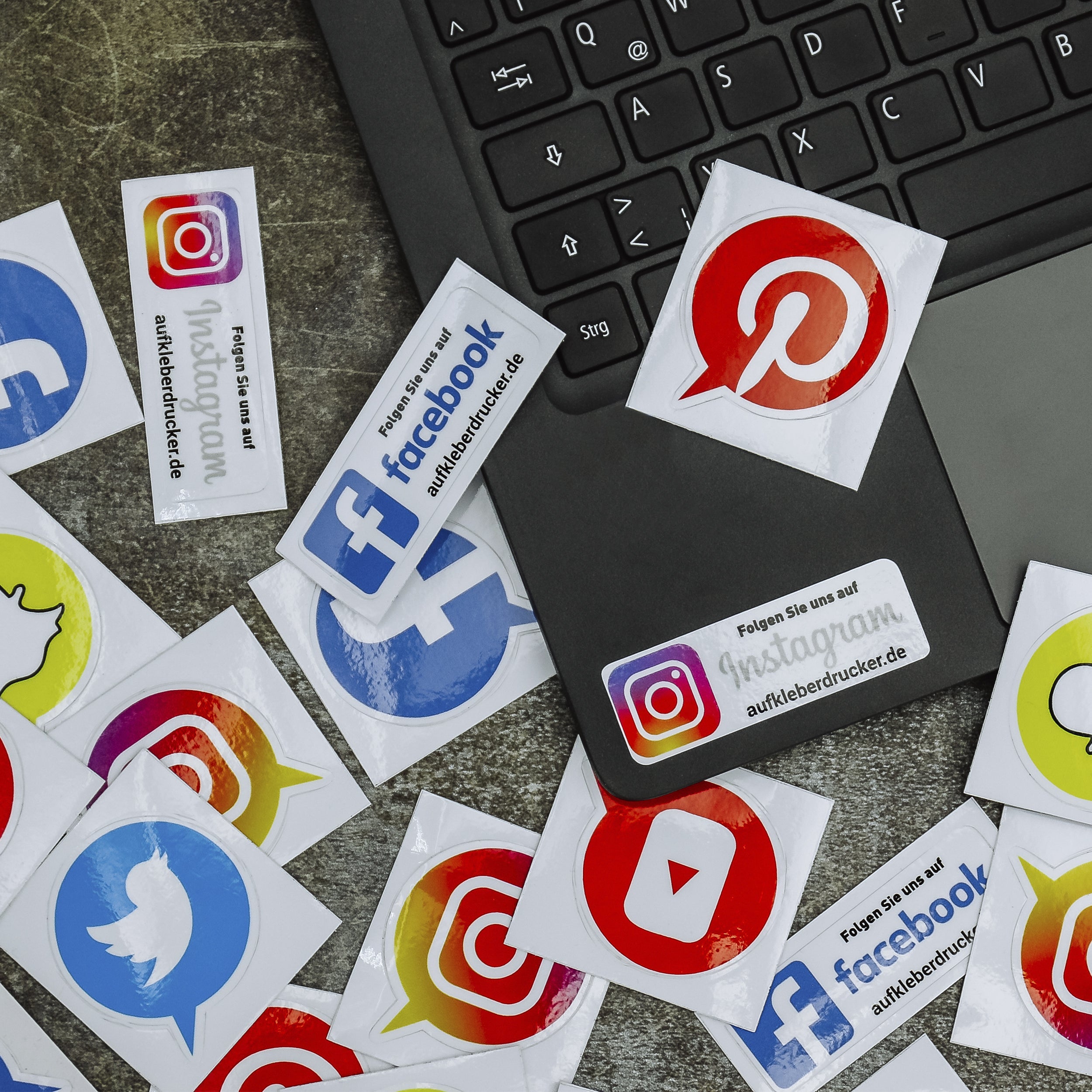 Social-Media Aufkleber Youtube - Set (3 Bögen / 84 Stück - 200x300 mm)