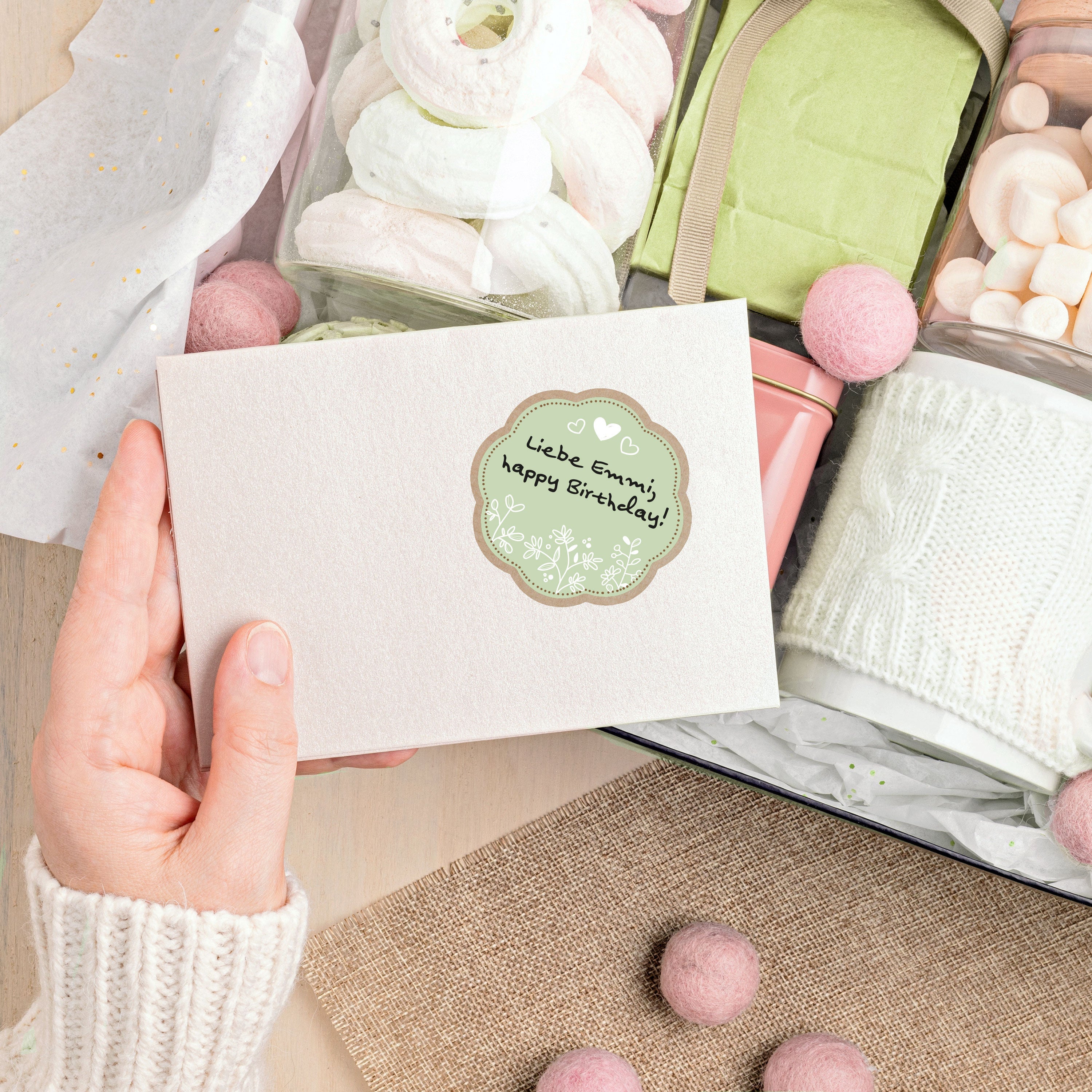 Vintagemarmeladenetiketten Set „Vintage“ mit Blumenmuster, 3 Bögen auf Geschenkpackpapier, dekorative Aufkleber von aufkleberdrucker.de