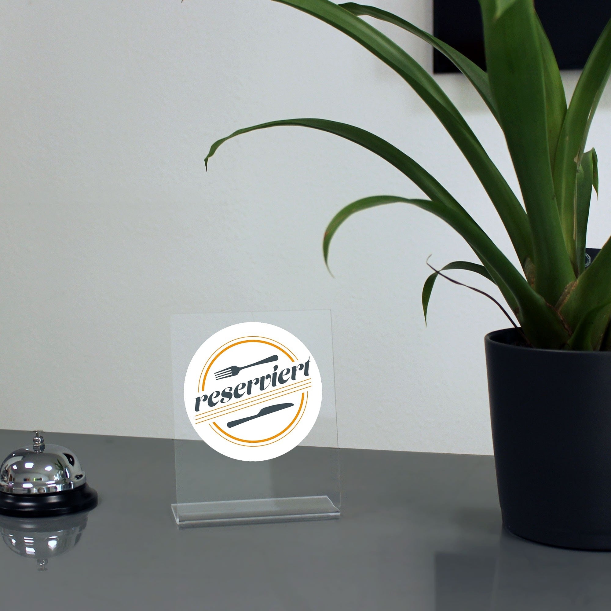 Acrylaufsteller "reserviert" - modern (ca.100x150