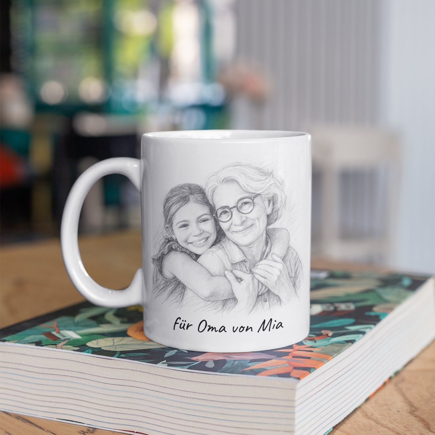 Personalisierte Keramiktasse mit Bleistiftzeichnung, handgezeichnetes Kunstwerk, ideal als Geschenk oder persönliches Accessoire