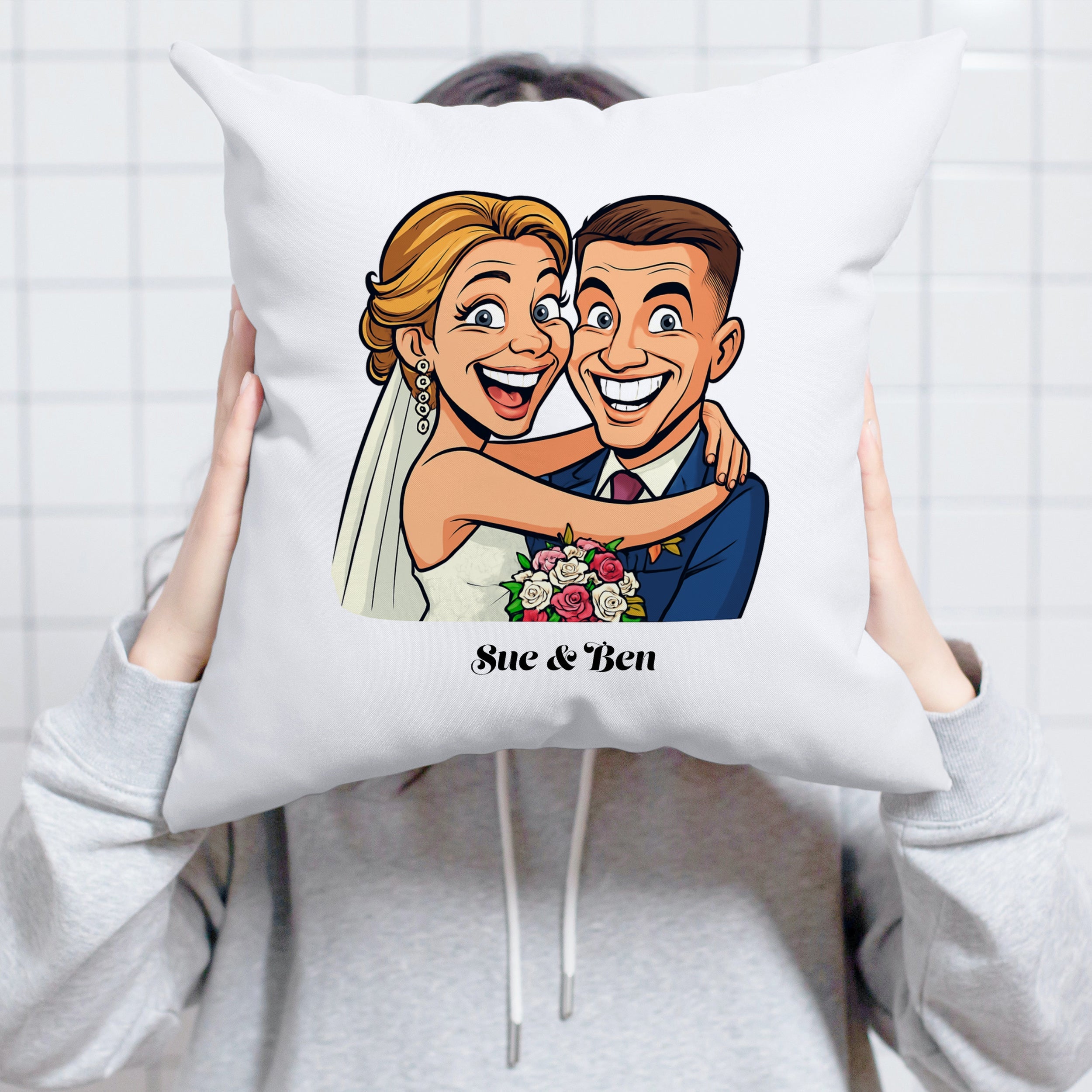 Hellgrauer Kissenbezug mit lustiger Karikatur und individuellem Druck, perfekt für personalisierte Dekoration.